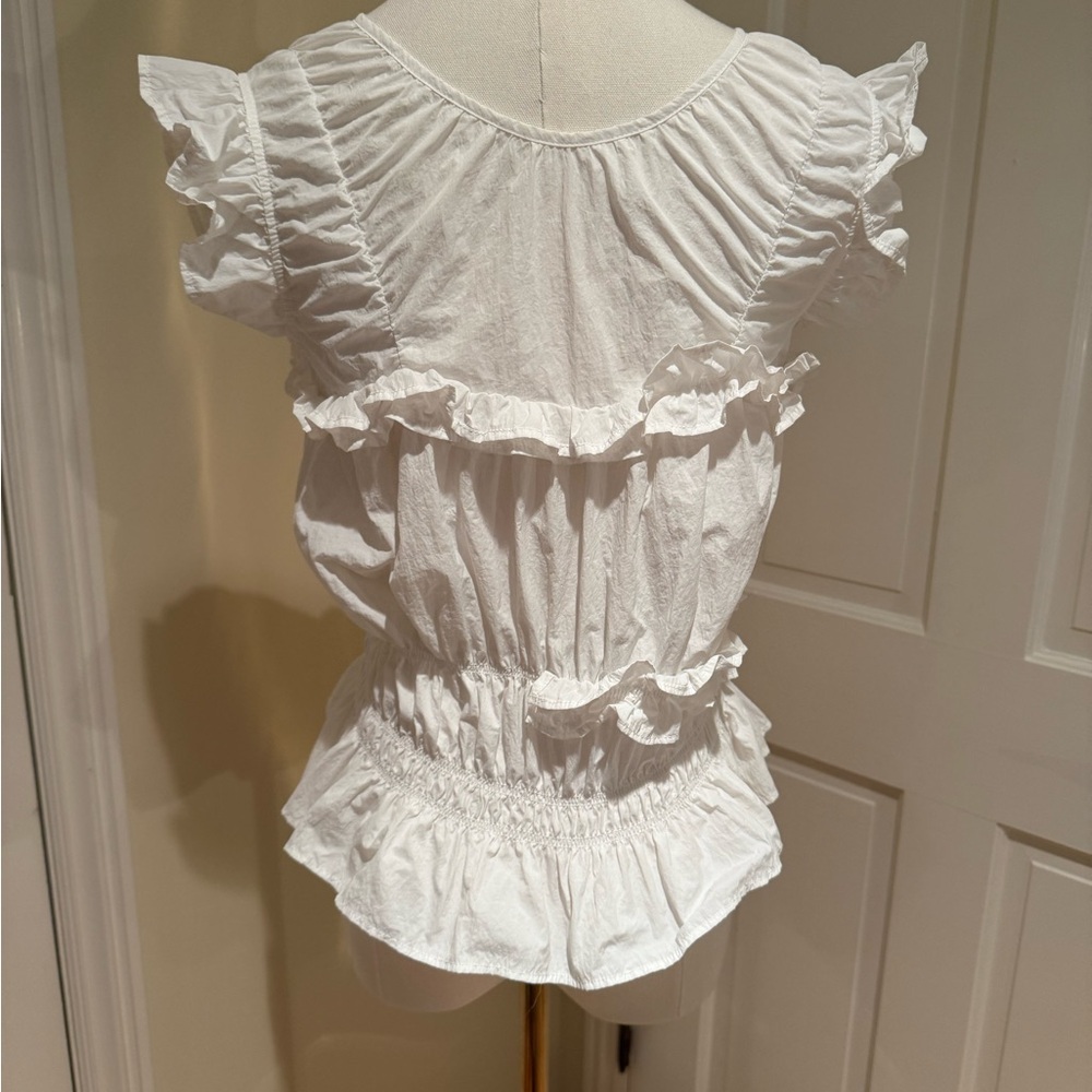 Flattering White Ruffled Blouse - Picture 4 of 7